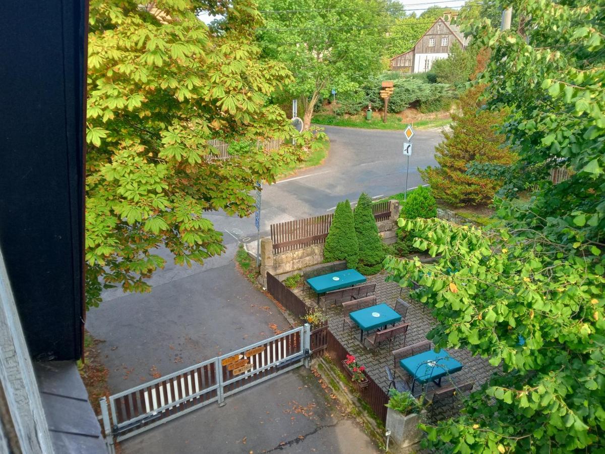 Hotel U Zeleneho Stromu - Zum Gruenen Baum Hřensko Εξωτερικό φωτογραφία