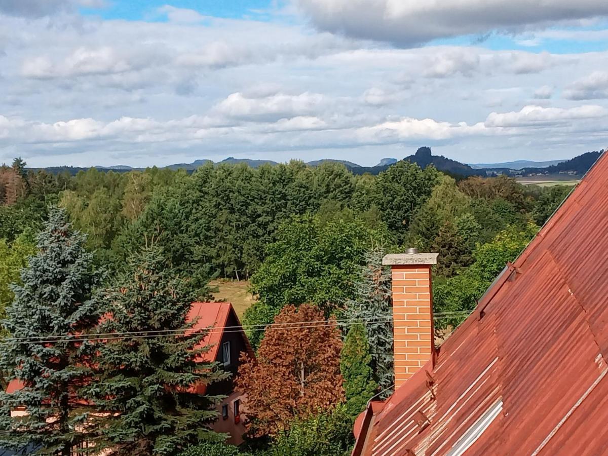 Hotel U Zeleneho Stromu - Zum Gruenen Baum Hřensko Εξωτερικό φωτογραφία