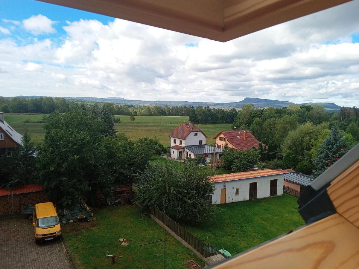 Hotel U Zeleneho Stromu - Zum Gruenen Baum Hřensko Εξωτερικό φωτογραφία