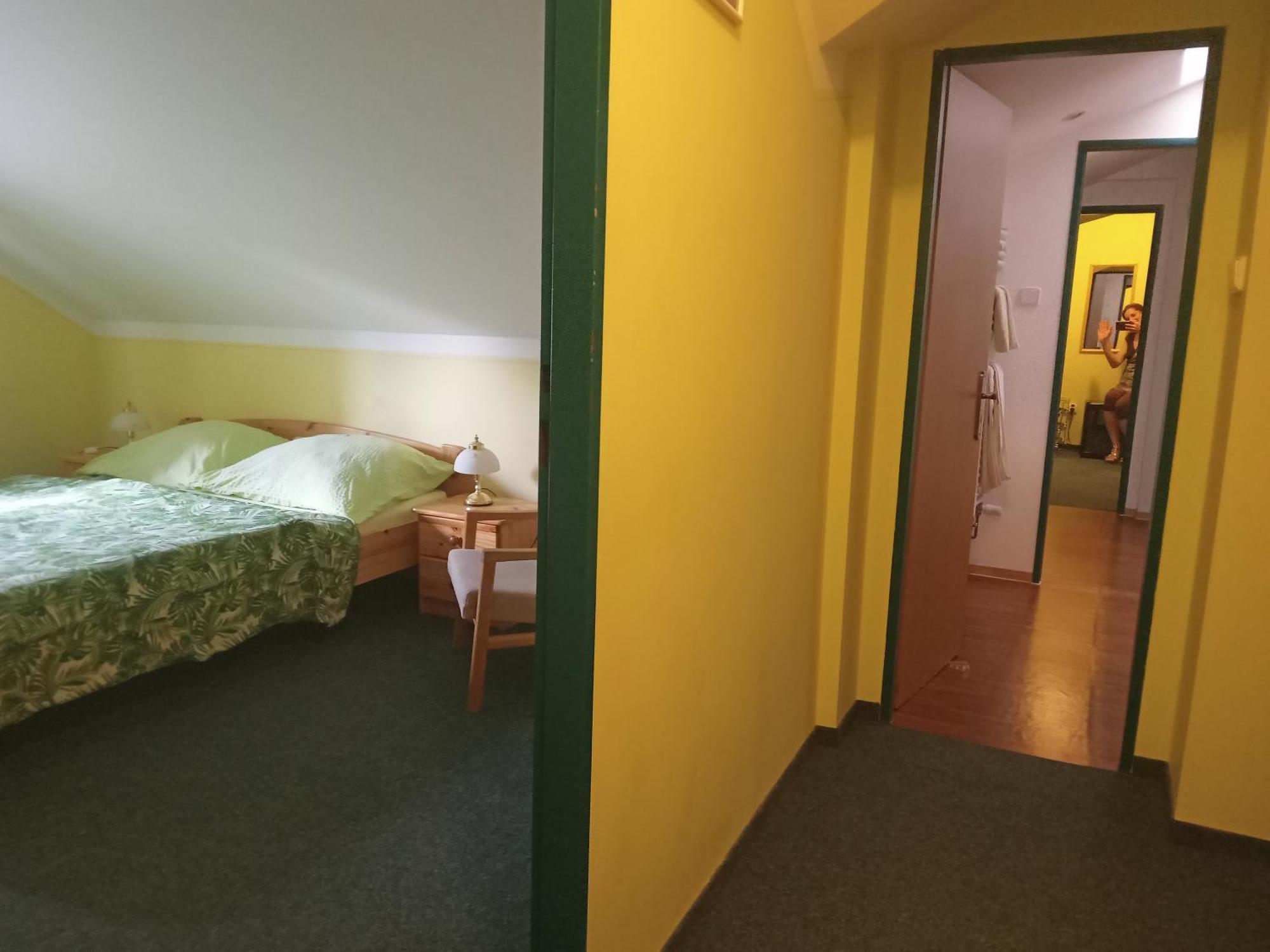 Hotel U Zeleneho Stromu - Zum Gruenen Baum Hřensko Εξωτερικό φωτογραφία